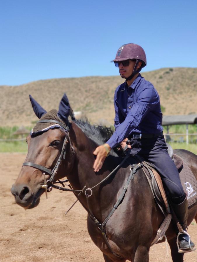 Le Vallon Vert - Club Equestre Azrou Exteriör bild